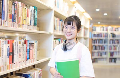 陕西省公布修订后的幼儿园保育员工作指南 孩子每餐进食时间20至3